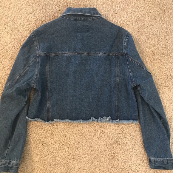 Love Tree NWOT! destructed  cropped denim jacket - Picture 11 of 15